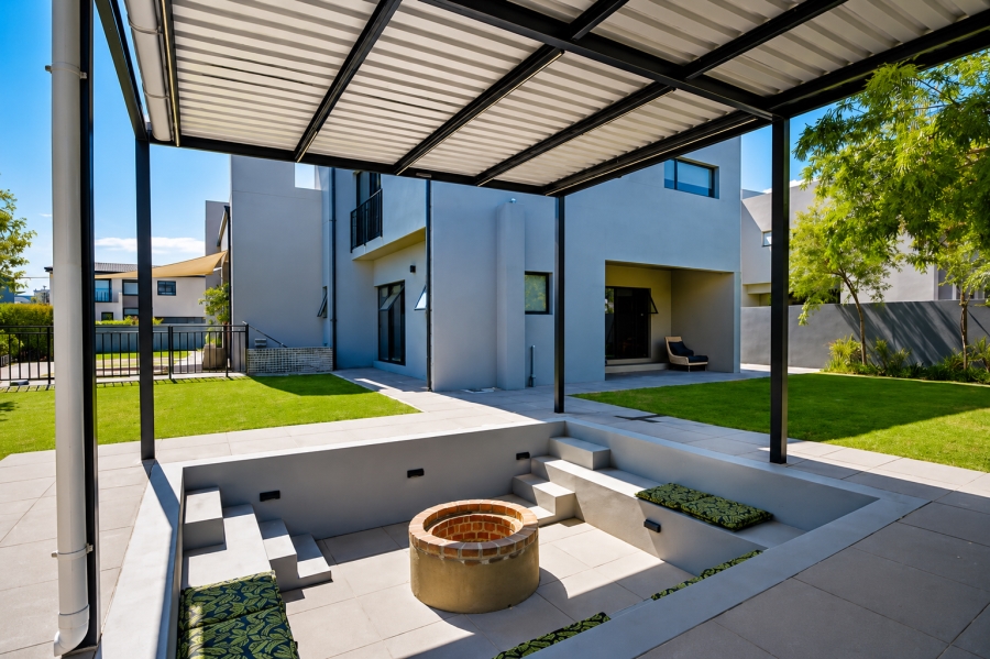 4 Bedroom Property for Sale in Sagewood Western Cape